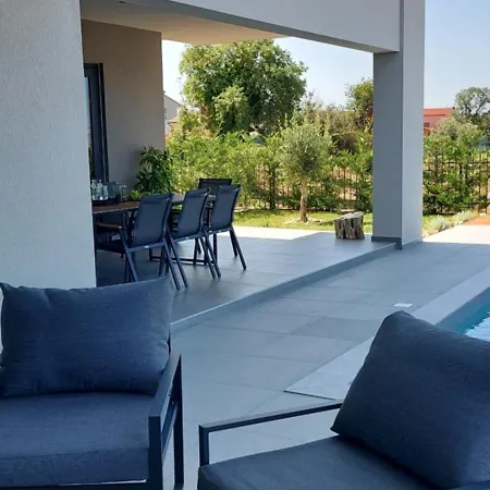 Ivala Villa *